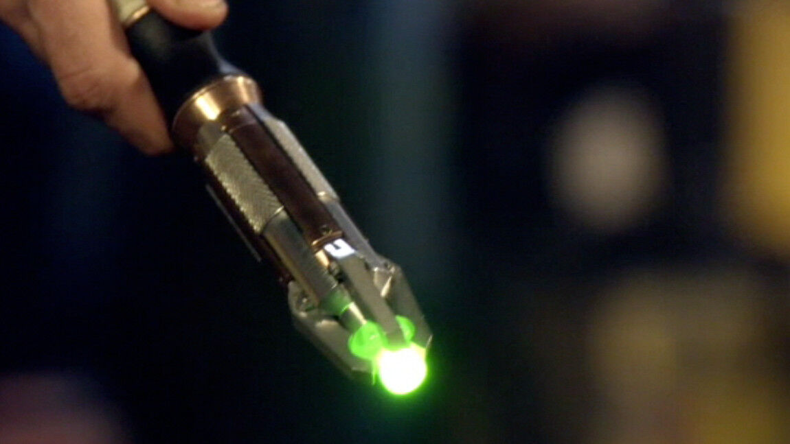 Doctor Who 12th Doctor Electronic Sonic Screwdriver Prop | Toynk Exclusive