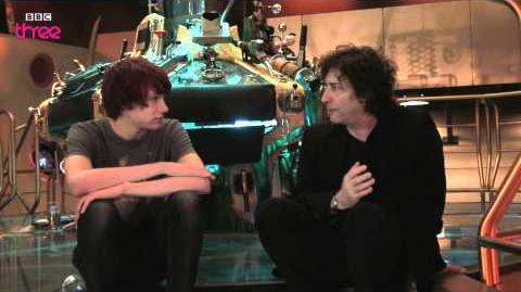 Charlie McDonnell interviews Neil Gaiman - Doctor Who Confidential - BBC Three