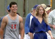 Taylor-Lautner-and-Taylor-Swift