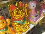Waving cats