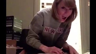 Taylor_Swift's_Gift_Giving_of_2014