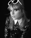 Harper's Bazaar 0.jpg (372 KB)