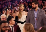 2024 Grammy Awards 11.jpeg (270 KB)