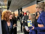 2023 Grammys 11.jpeg (612 KB) Raitt and Rose