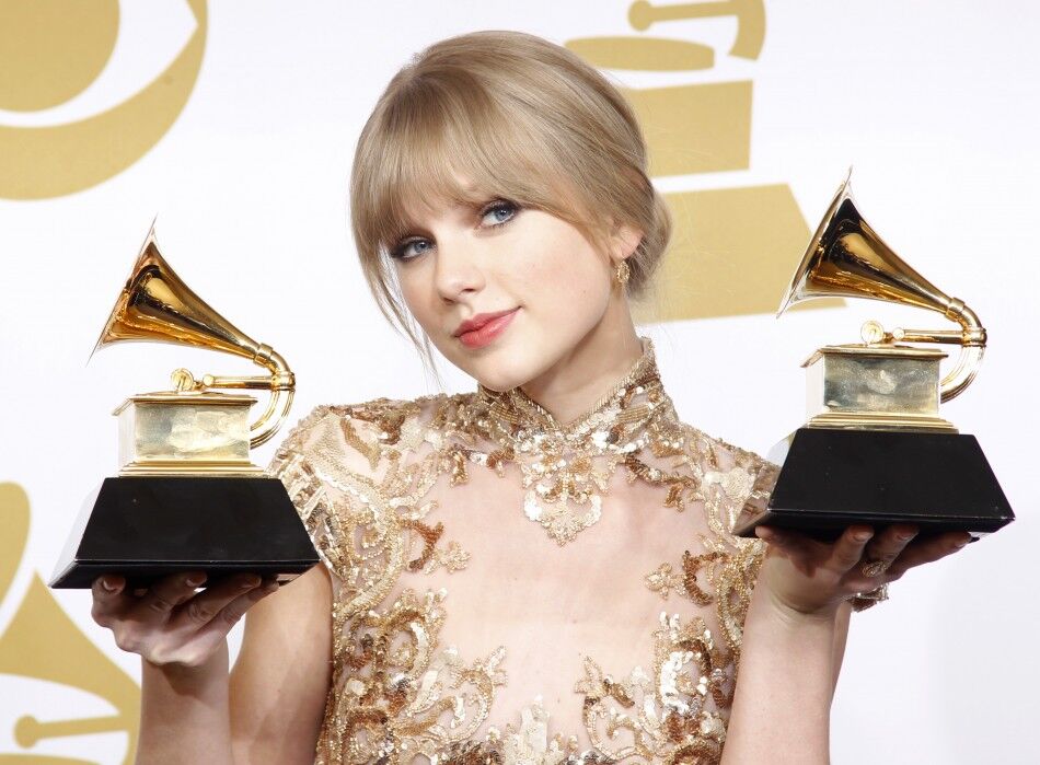 Taylor Swift Makes GRAMMY History (Again) With Best Music Video Win For  All Too Well: The Short Film, 2023 GRAMMYs