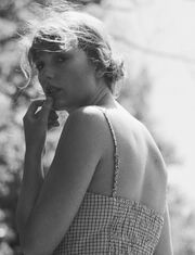 Taylor Swift by Beth Garrabrant - Folklore - Photoshoot (10)