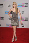 Taylor Swift - 2010 American Music Awards (31)