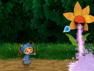 Using water drops to put out the flower fire