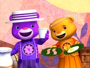 Cuckoo bears 7 o clock.png (1.95 MB)