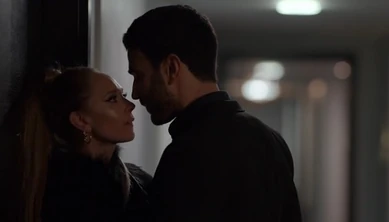 Keeley and Roy kissed