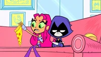 Starfire is disgusted by pizza