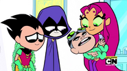 Starfire, Robin and Raven adore Gizmo