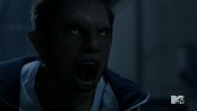 4x08 Liam roaring