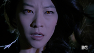 3x19 Kira Kitsune eyes