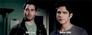 2x08 Derek and Scott.gif (900 KB)