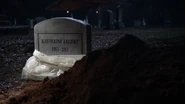 2x01 Katherine Argent headstone.jpg (88 KB)
