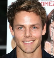 Lachlan Buchanan as Henri Argent