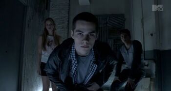 2x08 Stiles Isaac Erica