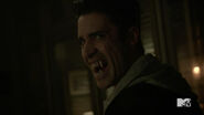 5x20 Sebastien's fangs