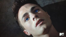 2x12 Glowing eyes beta jackson