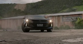 3x19 Derek's car
