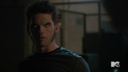 5x07 Theo wolf face