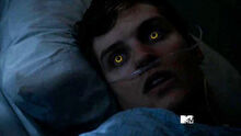 3x22 Glowing eyes beta isaac