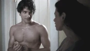 1x01 Scott and melissa.gif (950 KB)