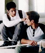 4x09 Scott and Liam 02.gif (1.99 MB)