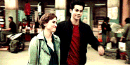 4x01 Stiles and Lydia walking.gif (1.99 MB) The Dark Moon