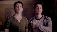 4x02 Derek and Stiles.gif (1.97 MB)