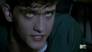 4x05 Glowing eyes beta brett