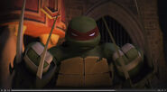 Raph wearing Shredders claws Also Known As Shredder Raphael