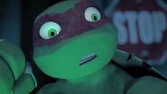 TMNT 2012 Raphael-8-