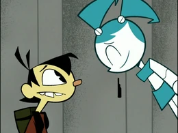 S1EP3SG1-30-SheldonJennyAwkwardSmile.png (615 KB)