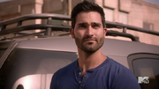 640px-Teen Wolf Season 4 Episode 12 Smoke & Mirrors Derek silent communication with Scott.png