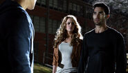 Erica-Derek-2x04-erica-reyes-31530598-600-340