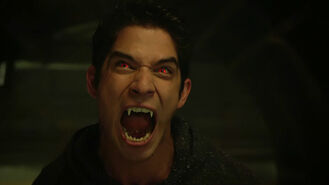 Tyler-Posey-Scott-Alpha-eyes-Teen-Wolf-Season-6-Episode-8-Blitzkrieg