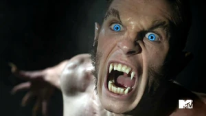 Jackson se convierte en Hombre Lobo.