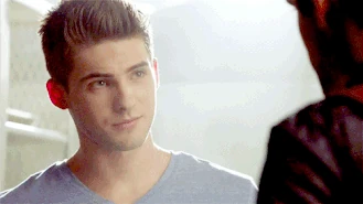 Theogu.gif (1,95 MB)