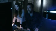 Holland-Roden-JR-Bourne-Lydia-Argent-control-room-Teen-Wolf-Season-6-Episode-16-Triggers.png (528 КБ)