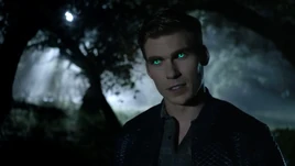 Pete-Polszek-Garrett-Douglas-green-eyes-Teen-Wolf-Season-6-Episode-7-Heartless