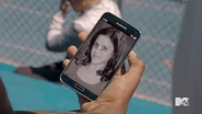 Teen Wolf Season 5 Episode 6 Required Reading Hayden 6th grade yearbook.png (909 kio)