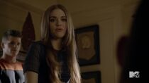 Teen Wolf Season 3 Episode 20 Echo House Holland Roden Lydia Martin Explaining The Plan