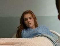 Teen Wolf Season 5 Episode 4 Condition Terminal lydia in the hospital