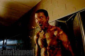 Hawlyn como Hellhound