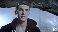 Theo Raeken (Cody Christian)