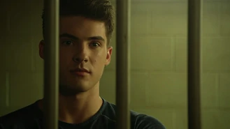 Cody-Christian-Theo-in-cell-Teen-Wolf-Season-6-Episode-8-Blitzkrieg.jpg (53 KB)