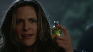 Jill-Wagner-Kate-yellow-wolfsbane-Teen-Wolf-Season-6-Episode-19-Broken-Glass