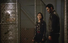 12-kira-and-derek-at-power-station.jpg (31 kB)